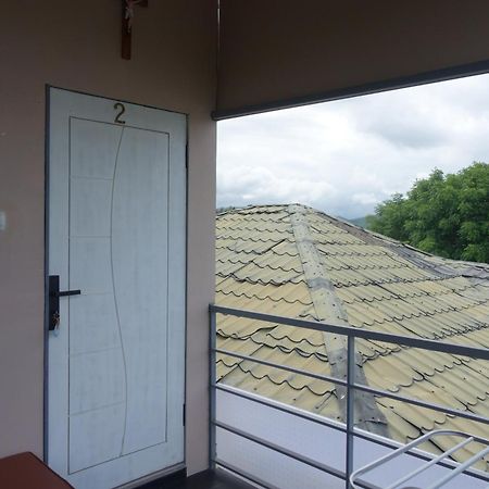 Tarsan Homestay Labuan Bajo Extérieur photo