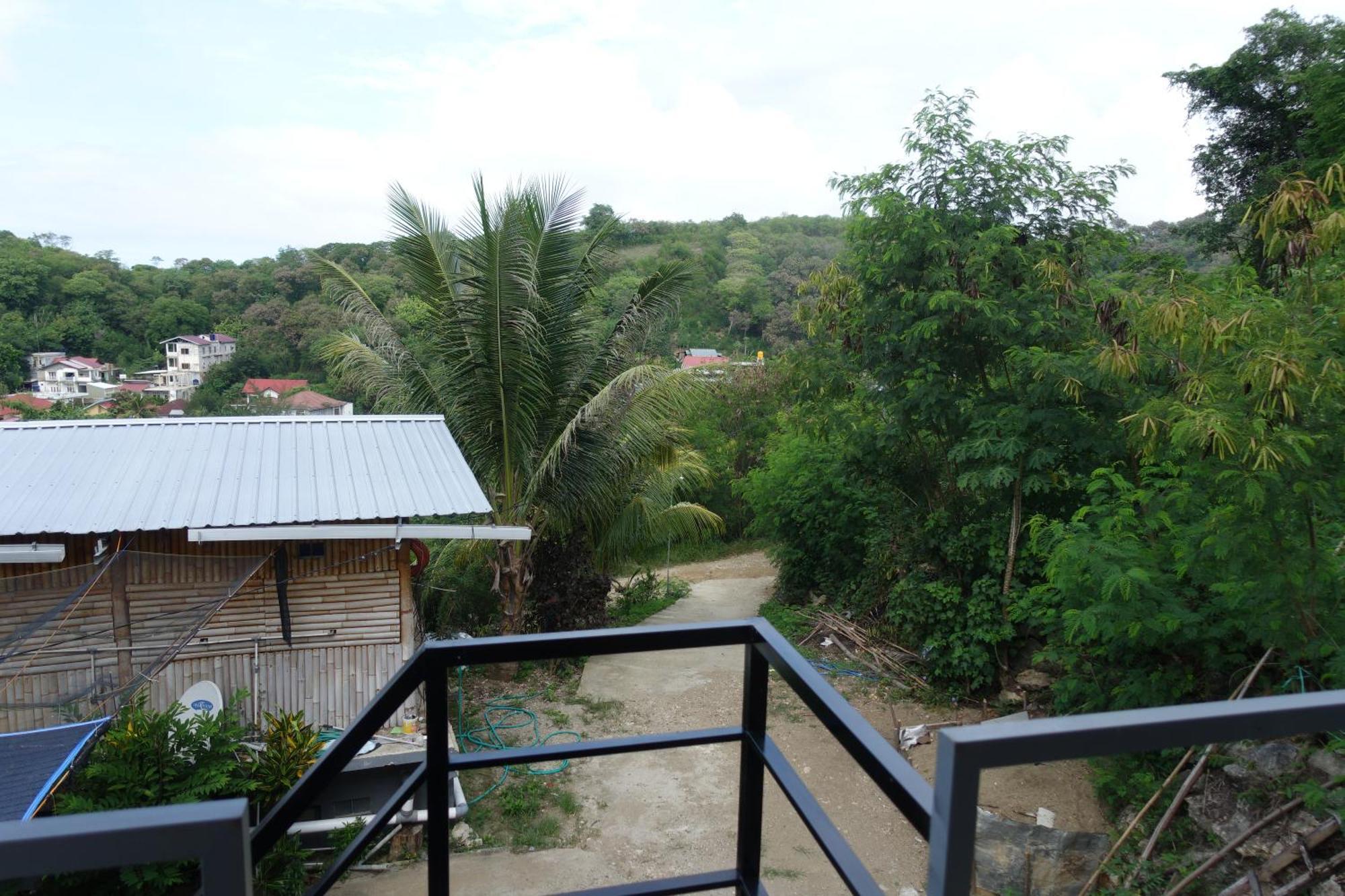 Tarsan Homestay Labuan Bajo Extérieur photo