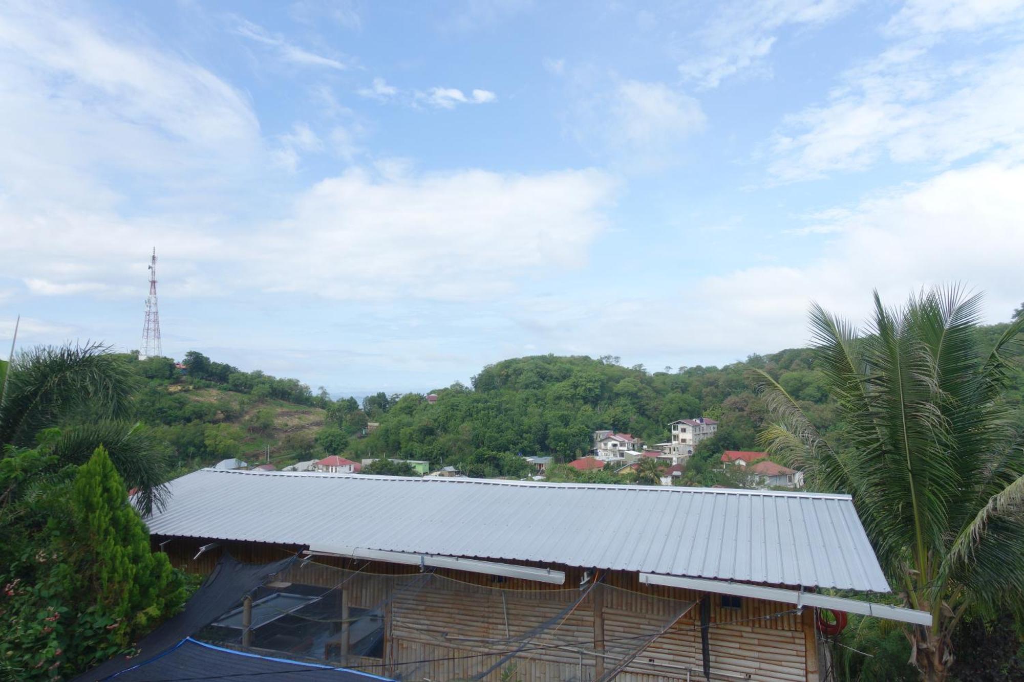 Tarsan Homestay Labuan Bajo Extérieur photo