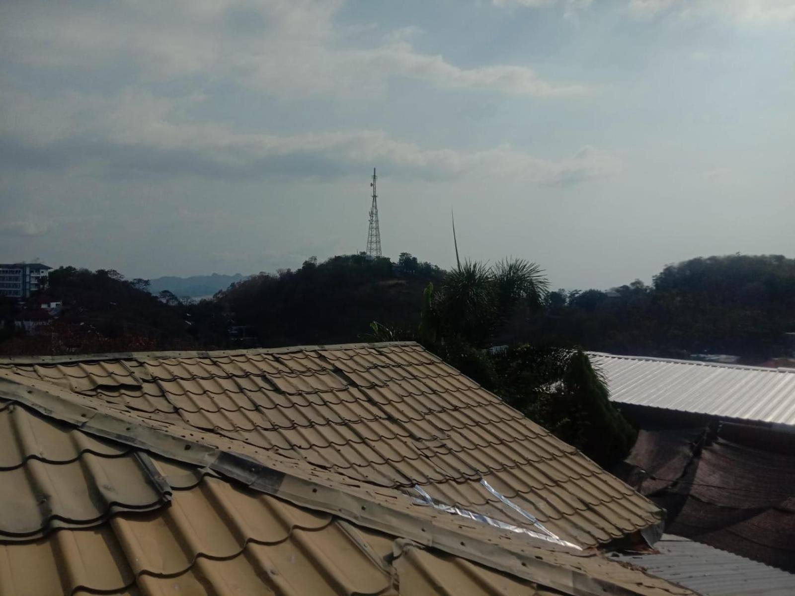 Tarsan Homestay Labuan Bajo Extérieur photo