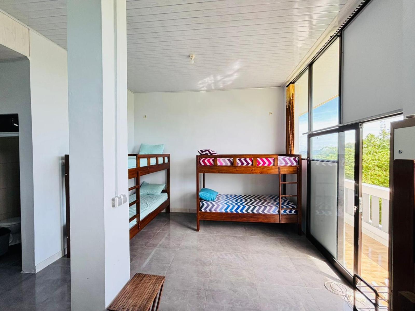 Tarsan Homestay Labuan Bajo Extérieur photo