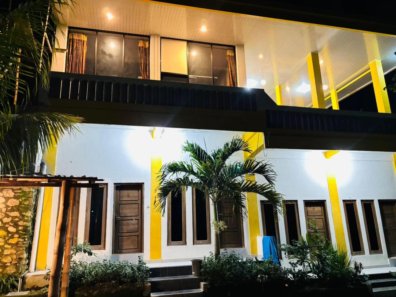 Tarsan Homestay Labuan Bajo Extérieur photo